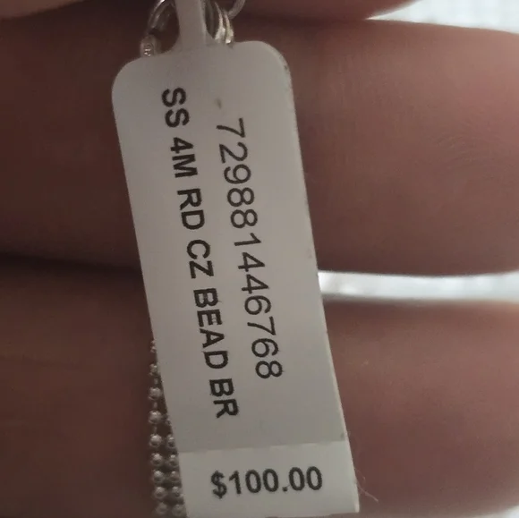 $100 Macy's Women Elegant Silver Hand Bracelet New Party - Picture 6 of 13